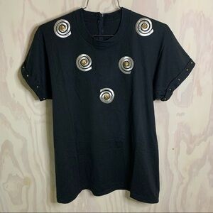 Vintage Black and Gold Embroidered 90s T-shirt​​​​